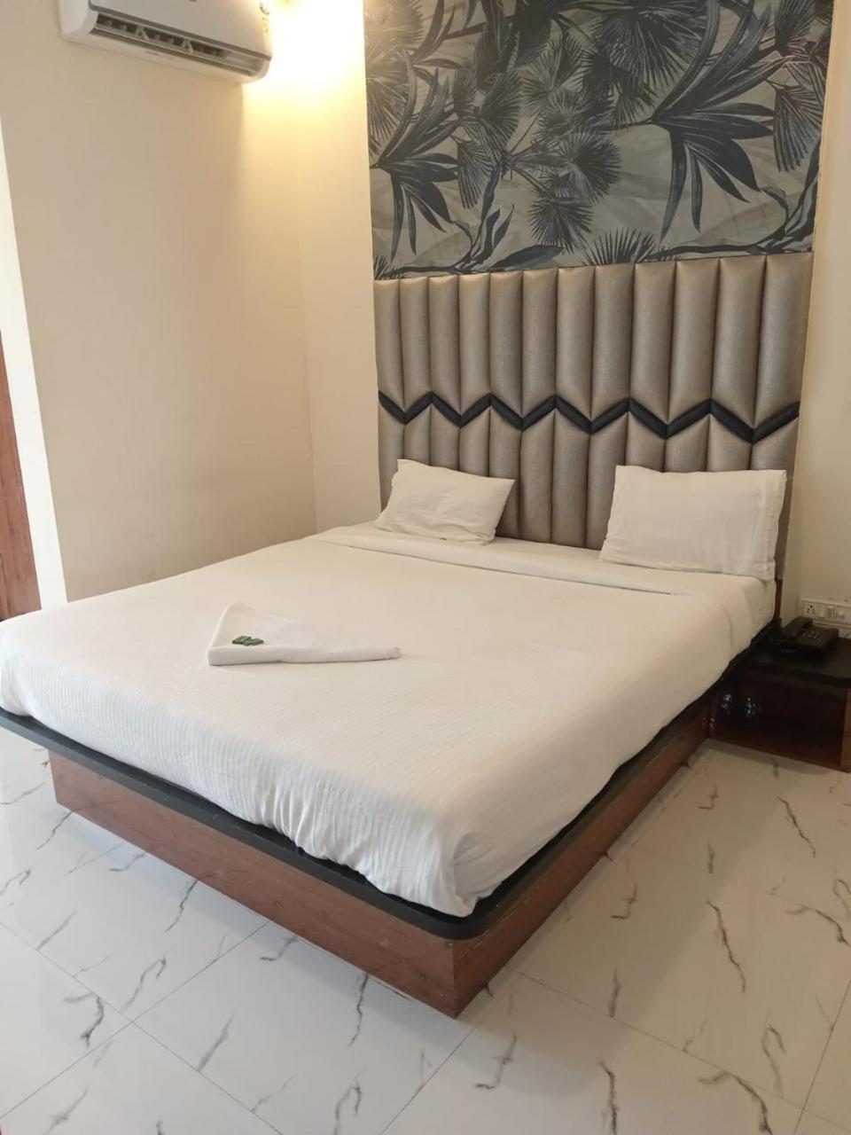 New Balaji Residency By Glitz Hotels Ulhāsnagar Exterior foto